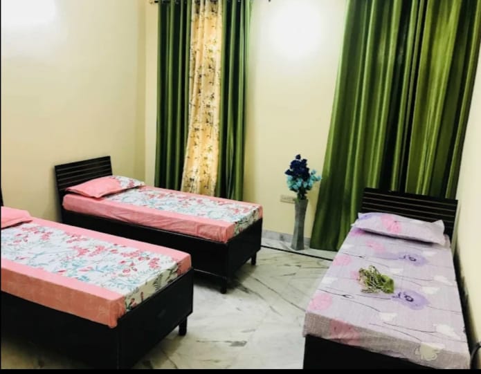 room4